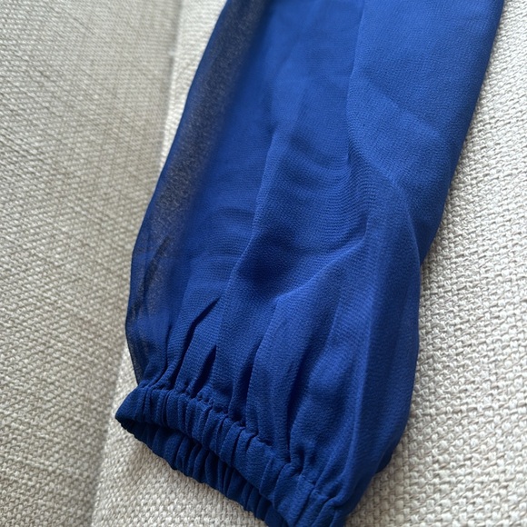 Vero Moda blouse with sheer sleeve, S, rear eyelet closure - Picture 4 of 6